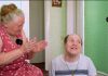 VIDEO// „52 de ani fără nicio zi liberă”: Drama Anei Miron, mama care de o viață este mâinile și picioarele fiului său